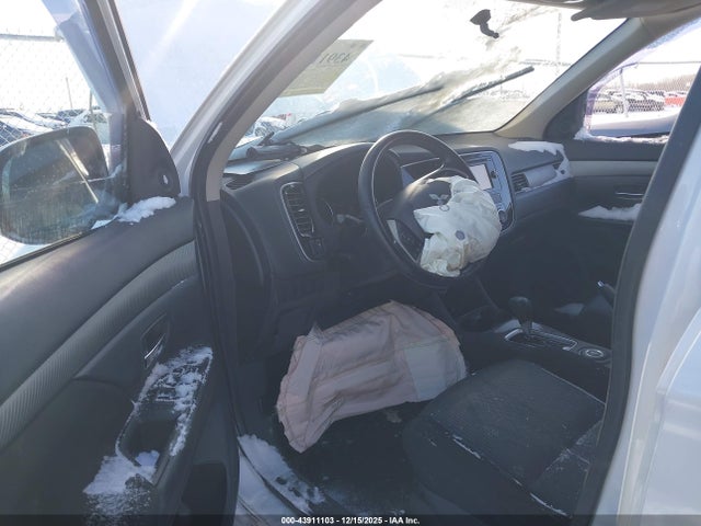 2014 MITSUBISHI OUTLANDER JA4AZ3A30EZ007984 Photo 4
