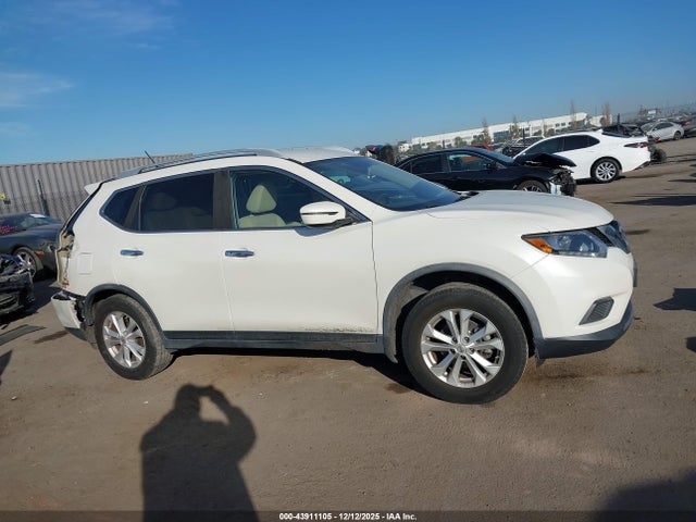 JN8AT2MT9GW003213 Nissan ROGUE SV