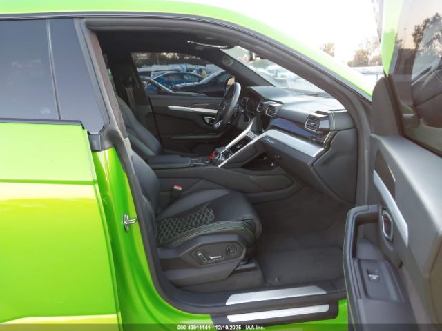 2019 LAMBORGHINI URUS ZPBUA1ZL2KLA04966 Photo 4