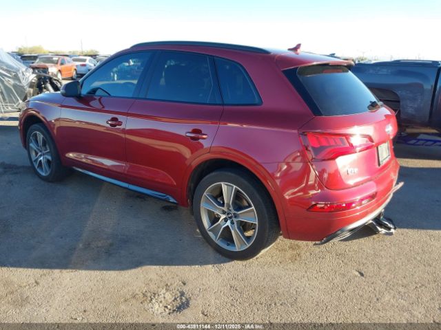 2019 AUDI Q5 WA1BNAFY2K2060926 Photo 2