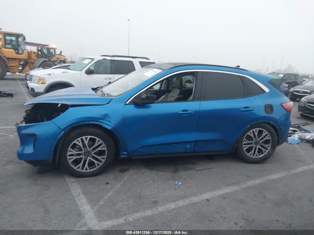 1FMCU9H60MUA61504 Ford ESCAPE SEL