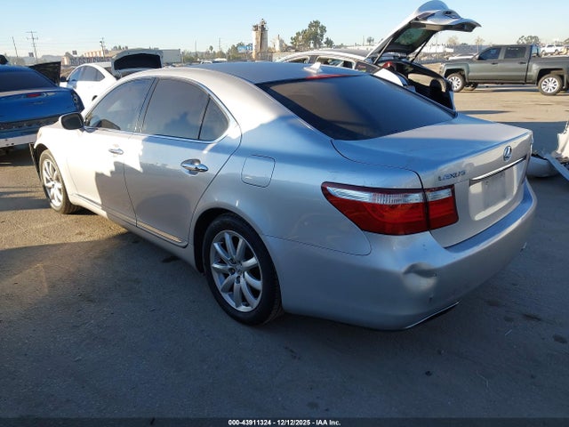 2008 LEXUS LS 460 JTHBL46F285057378 Photo 2