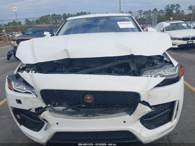 2017 JAGUAR F-PACE SADCL2BV3HA053407 Photo 5