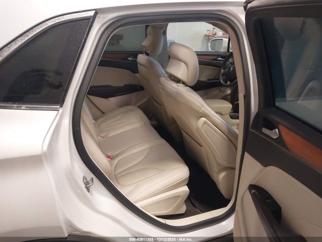 Lincoln MKC 2015 5LMCJ1A99FUJ12707 Image 8