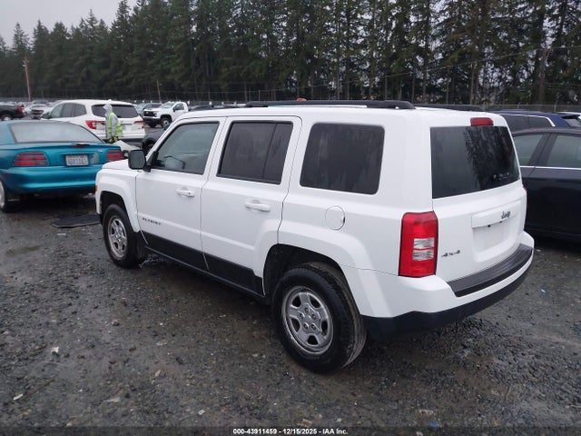 43911459 :رقم المزاد ، 1C4NJRBB8DD203156 vin ، 2013 Jeep Patriot Sport مزاد بيع