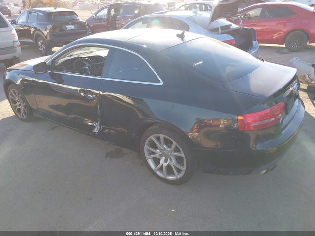 2012 AUDI A5 WAULFAFR2CA043970 Photo 2