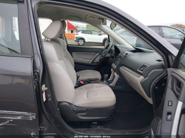 JF2SJABC5HH491943 Subaru Forester 2.5i
