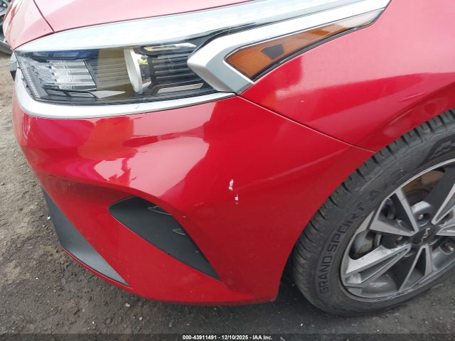 3KPF24ADXPE612723 KIA Forte Lxs