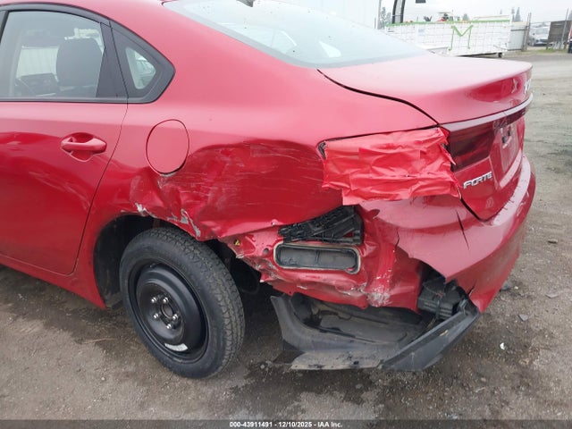 3KPF24ADXPE612723 KIA Forte Lxs