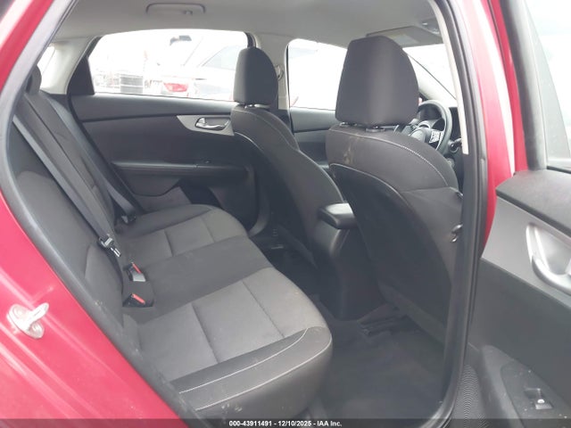 3KPF24ADXPE612723 KIA Forte Lxs
