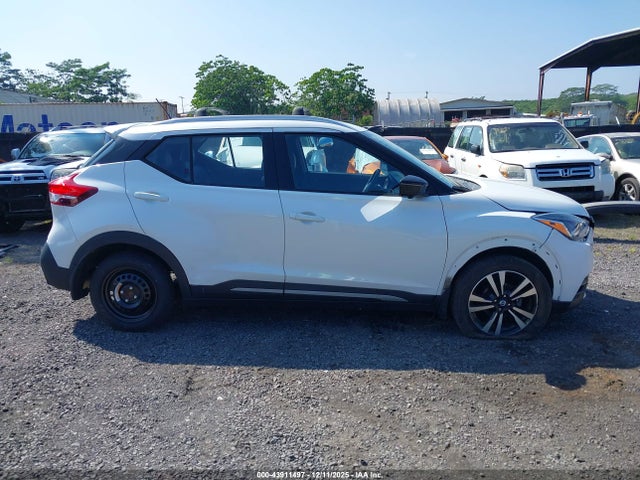 3N1CP5DV7LL562113 Nissan Kicks Sr Xtronic Cvt