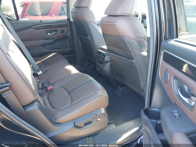 5FNYG1H8XRB005817 Honda Pilot Elite