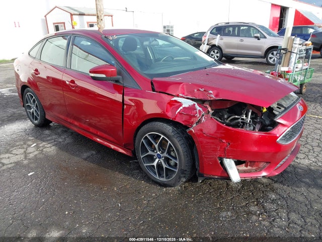 Ford FOCUS SE 2015 1FADP3F22FL370175 main image