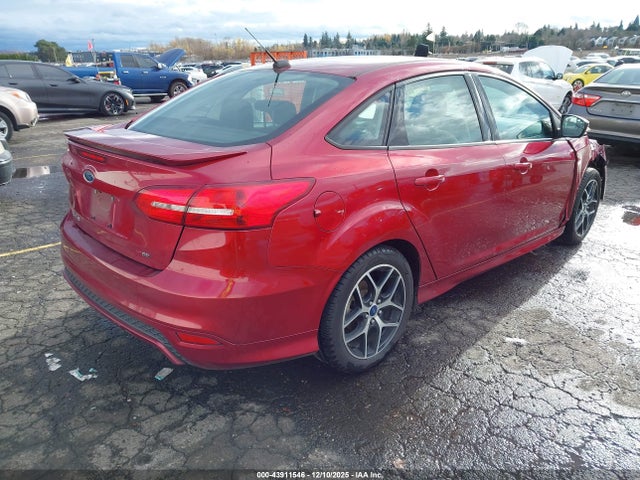 Ford FOCUS SE 2015 1FADP3F22FL370175 Image 4