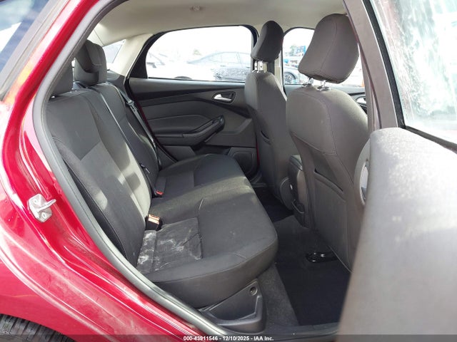 Ford FOCUS SE 2015 1FADP3F22FL370175 Image 8
