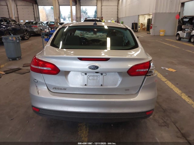 Ford FOCUS SE 2016 1FADP3F26GL268475 Image 17