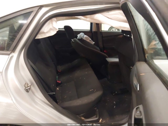 Ford FOCUS SE 2016 1FADP3F26GL268475 Image 8