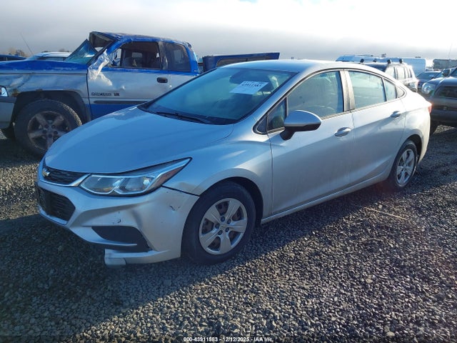 1G1BC5SM7J7107304 Chevrolet Cruze Ls Auto