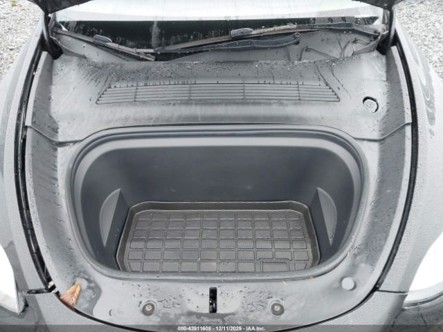 2023 TESLA MODEL Y 7SAYGDEE0PA045588 Photo 9