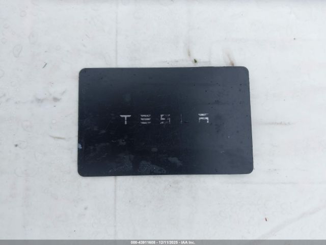 2023 TESLA MODEL Y 7SAYGDEE0PA045588 Photo 10