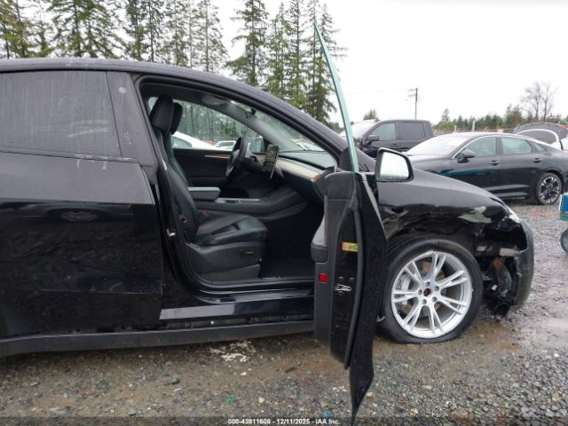 2023 TESLA MODEL Y 7SAYGDEE0PA045588 Photo 4