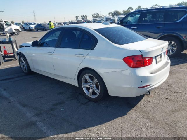 2015 BMW 320I WBA3B1C58FK137668 Photo 2