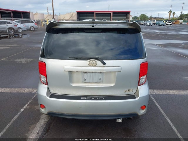 Scion Xb 686 Parklan Edition 2015 JTLZE4FEXFJ081907 Image 16