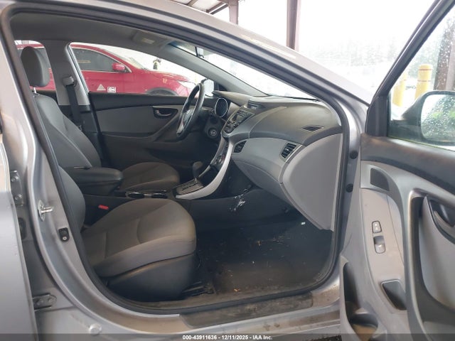 Продаж на аукціоні авто 2013 Hyundai Elantra Gls, vin: KMHDH4AE0DU725281, номер лоту: 43911636