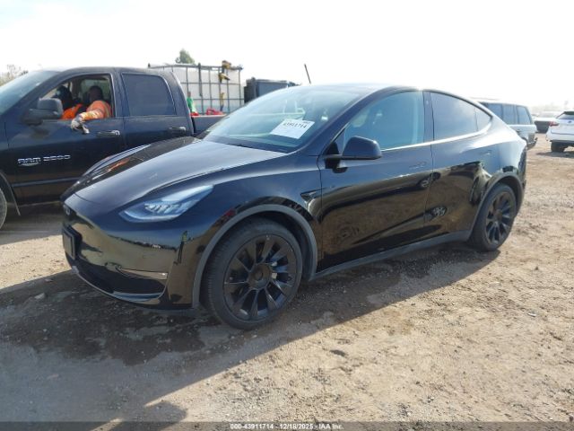 2021 TESLA MODEL Y 5YJYGDED2MF114042 Photo 1