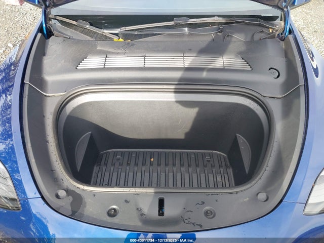 2023 TESLA MODEL Y 7SAYGDEE2PF830942 Photo 9