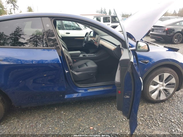 2023 TESLA MODEL Y 7SAYGDEE2PF830942 Photo 4