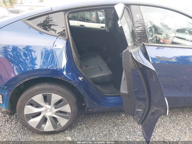 2023 TESLA MODEL Y 7SAYGDEE2PF830942 Photo 7