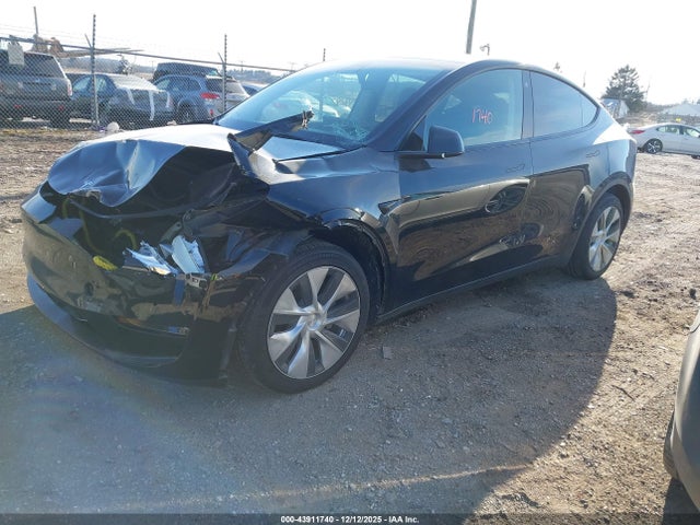 2022 TESLA MODEL Y 7SAYGDEE1NF447815 Photo 1