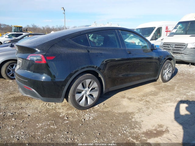 2022 TESLA MODEL Y 7SAYGDEE1NF447815 Photo 3