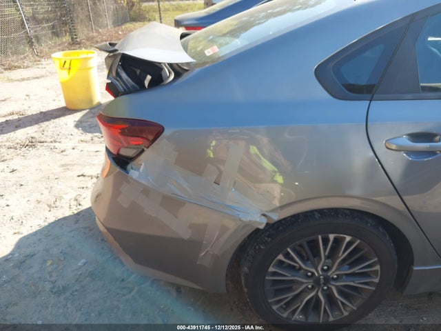 3KPF54AD8RE810484 KIA Forte Gt-line