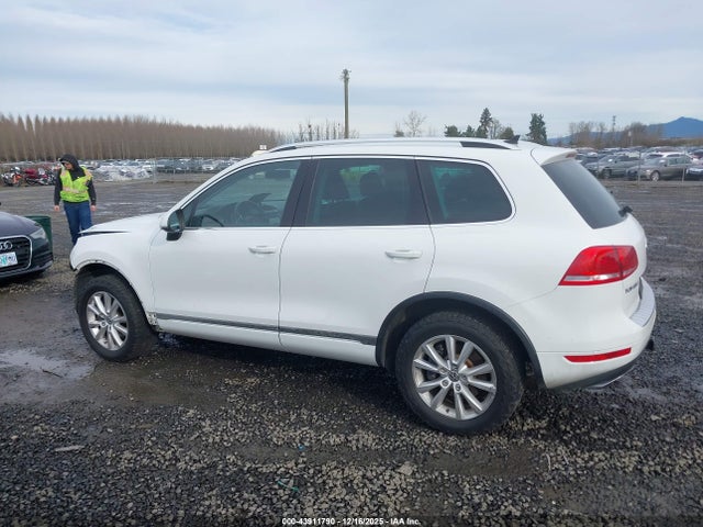 WVGEF9BP6ED007565 Volkswagen Touareg 3.6l Sport