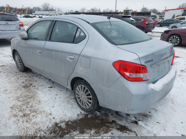 2017 MITSUBISHI MIRAGE G4 ML32F3FJ2HHF18560 Photo 2
