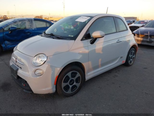 2017 FIAT 500E 3C3CFFGE1HT561715 Photo 1