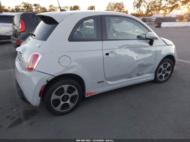 2017 FIAT 500E 3C3CFFGE1HT561715 Photo 3