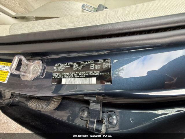 2022 VOLVO XC60 YV4L12RK0N1920946 Photo 8