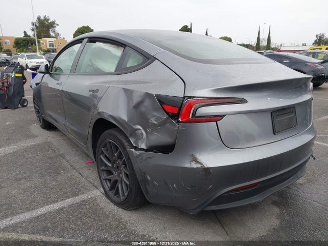 2025 TESLA MODEL 3 5YJ3E1EA3SF891203 Photo 2