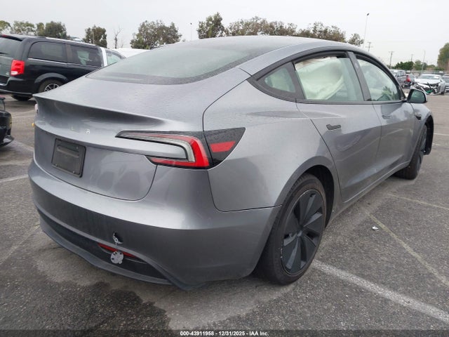 2025 TESLA MODEL 3 5YJ3E1EA3SF891203 Photo 3