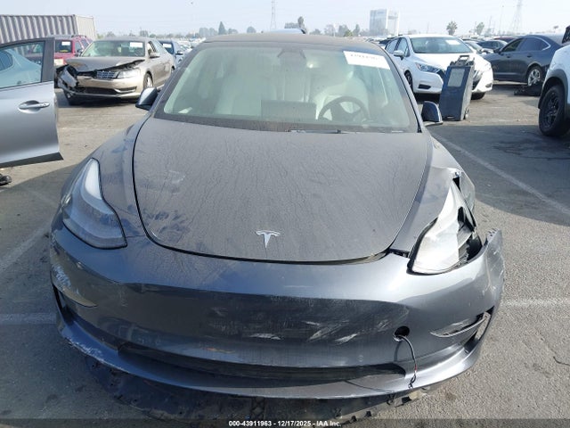 Tesla Model 3 Performance Dual Motor All-wheel Drive 2022 5YJ3E1EC2NF138901 Image 12