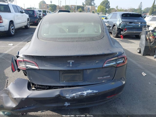 Tesla Model 3 Performance Dual Motor All-wheel Drive 2022 5YJ3E1EC2NF138901 Image 16