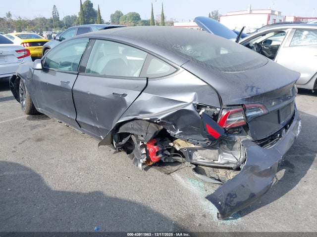 2022 TESLA MODEL 3 5YJ3E1EC2NF138901 Photo 2