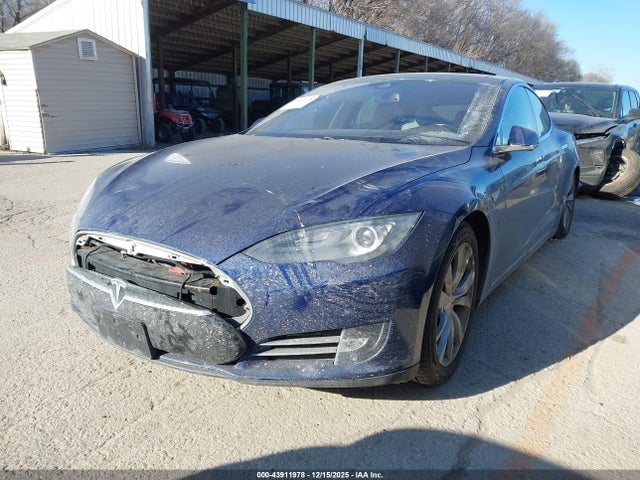 2015 TESLA MODEL S 5YJSA1H24FF094539 Photo 1