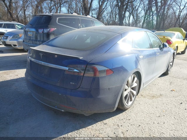 2015 TESLA MODEL S 5YJSA1H24FF094539 Photo 3