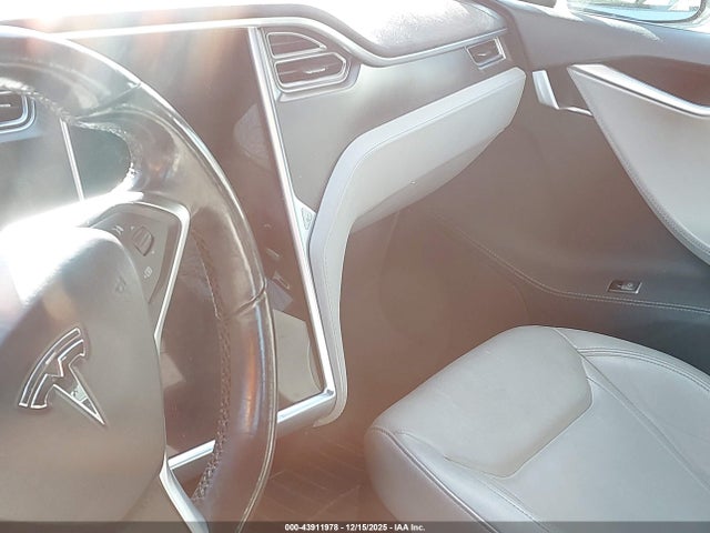 2015 TESLA MODEL S 5YJSA1H24FF094539 Photo 6