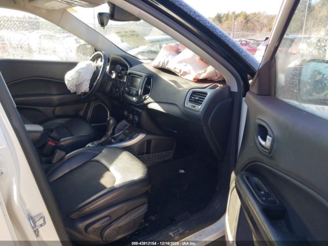 2018 JEEP COMPASS 3C4NJDBB4JT142378 Photo 4