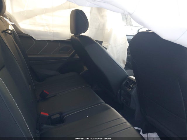 3VVMB7AXXRM081360 Volkswagen Tiguan 2.0t Se/2.0t Wolfsburg Edition